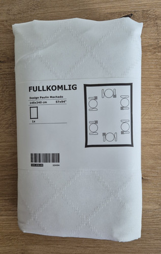 Tischdecke fullkomlig von - "fullkomlig",