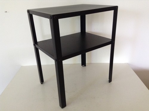 Kleiner metalltisch schwarz - metalltisch,,